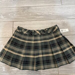 Aritzia Black and Tan Plaid Mini Skirt